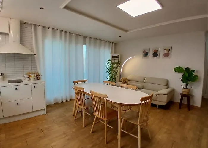 J House, 1minute From Hongdae *